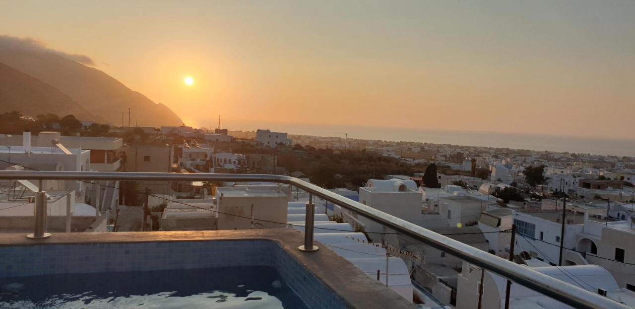 Ferienwohnung Lux House With Outdoor Jacuzzi And Sea View In Santorini Emporio  Exterior foto