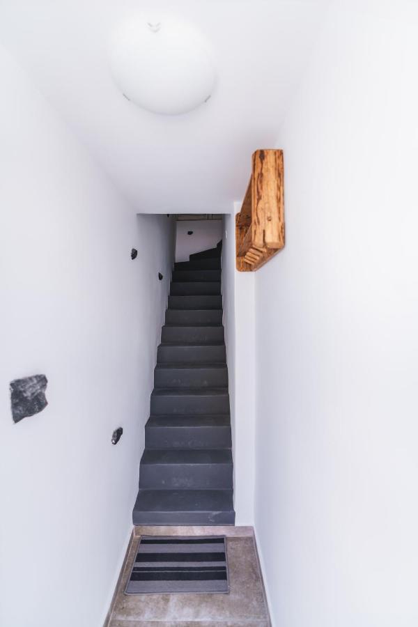Ferienwohnung Lux House With Outdoor Jacuzzi And Sea View In Santorini Emporio  Exterior foto